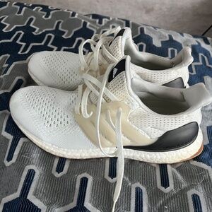Adidas Ultra Boost - size 10